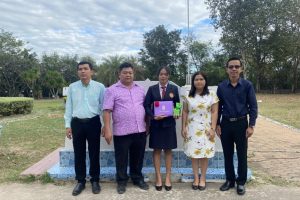 ร่วมแสดงความยินดีกับนักศึกษาที่ได้รับรางวัลพระราชทาน 2563