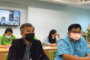 การประชุมทางไกล (Video Conference) โครงการศึกษาวิจัยค่าใช้จ่ายรายหัวเพื่อสนับสนุนการจัดการศึกษาขั้นพื้นฐาน ระดับ ปวช. สถานศึกษาสังกัด สอศ. ณ ห้อง Smart Classroom วิทยาลัยเทคนิคลพบุรี