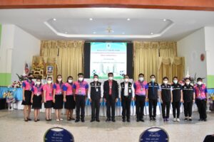วันที่ ๖ กันยายน ๒๕๖๕ เวลา ๐๘.๓๐ น. นายสัญญา  แก้วใส รองผู้อำนวยการ พร้อมคณะผู้บริหาร คณะครู เจ้าหน้าที่ บุคลากรทางการศึกษา และนักเรียน นักศึกษา วิทยาลัยเทคนิคโคกสำโรง ได้เข้าร่วมโครงการสร้างจิตสำนึกพลเมืองดีวิถีประชาธิปไตย ซึ่งจัดโดยสำนักงานคณะกรรมการการเลือกตั้งจังหวัดลพบุรี ณ หอประชุม วิทยาลัยเทคนิคโคกสำโรง